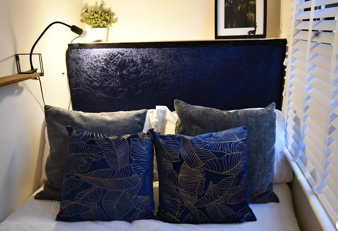 Stunning 2 Bed Apartment, In The Heart Of Exeter! 0*, Exeter United Kingdom