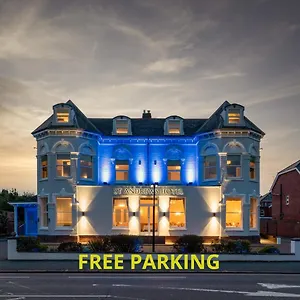 Hotel St Andrews, Exeter